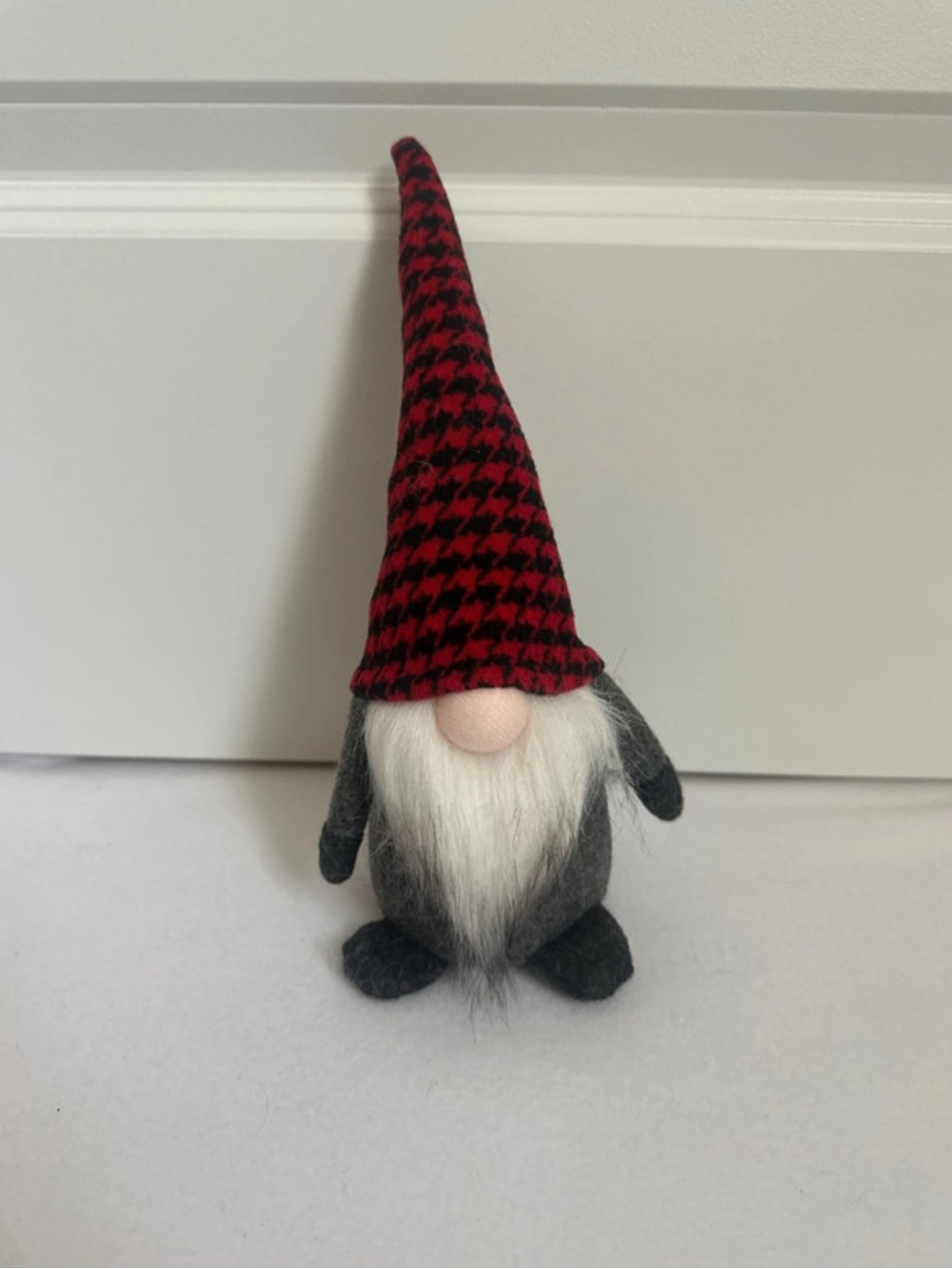 Source Unknown Gray Gnome with Red Houndstooth Hat